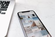 Turning off your phone notifications. (Image via Unsplash/Nathana Reboucas)